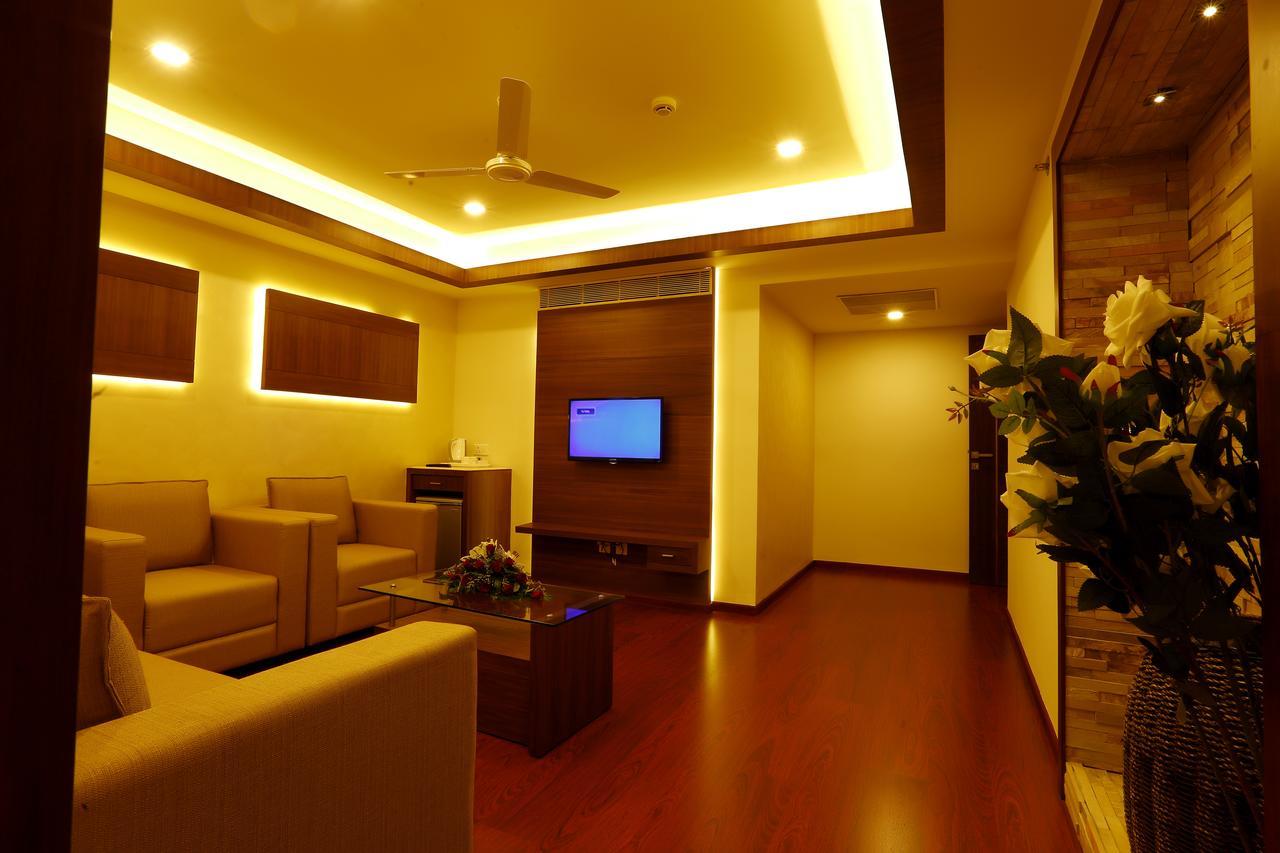 Hotel Arcadia Regency Alappuzha Ngoại thất bức ảnh