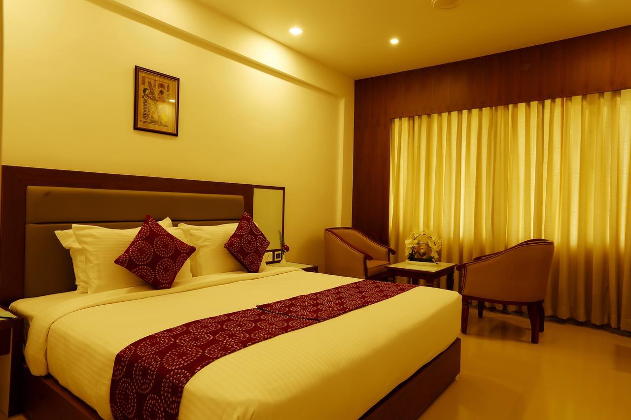 Hotel Arcadia Regency Alappuzha Ngoại thất bức ảnh